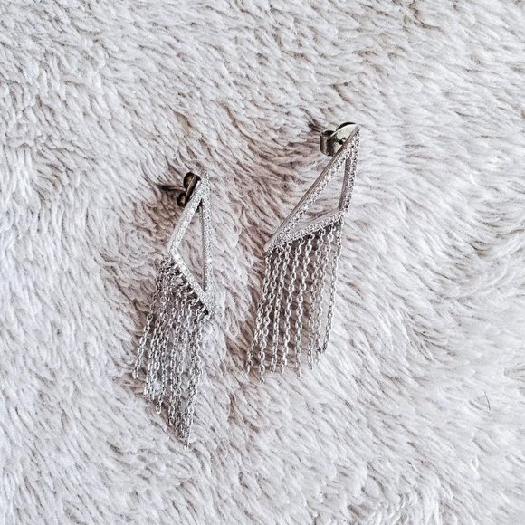 diamond triangle fringe earrings w/ sleek geometric design💃 - Picture 3 of 4